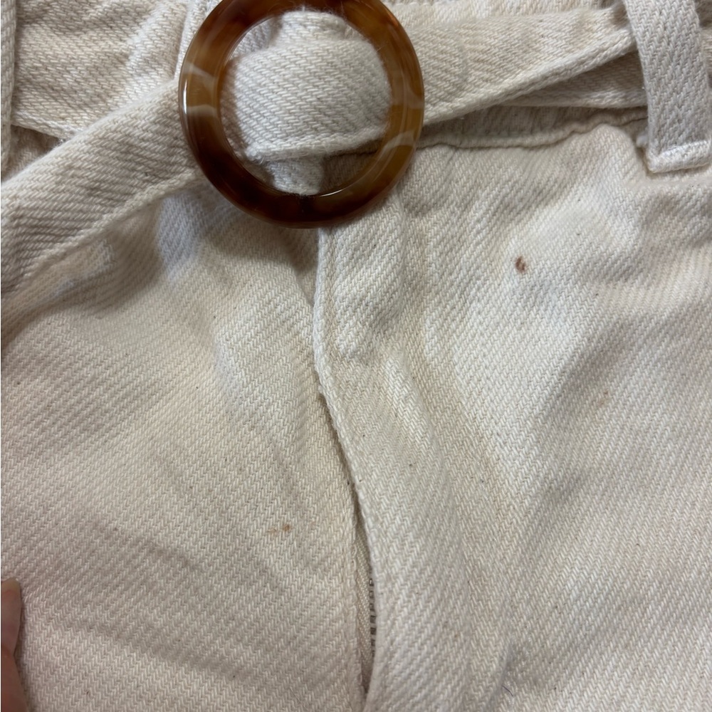Cream Zara shorts - Picture 2 of 4